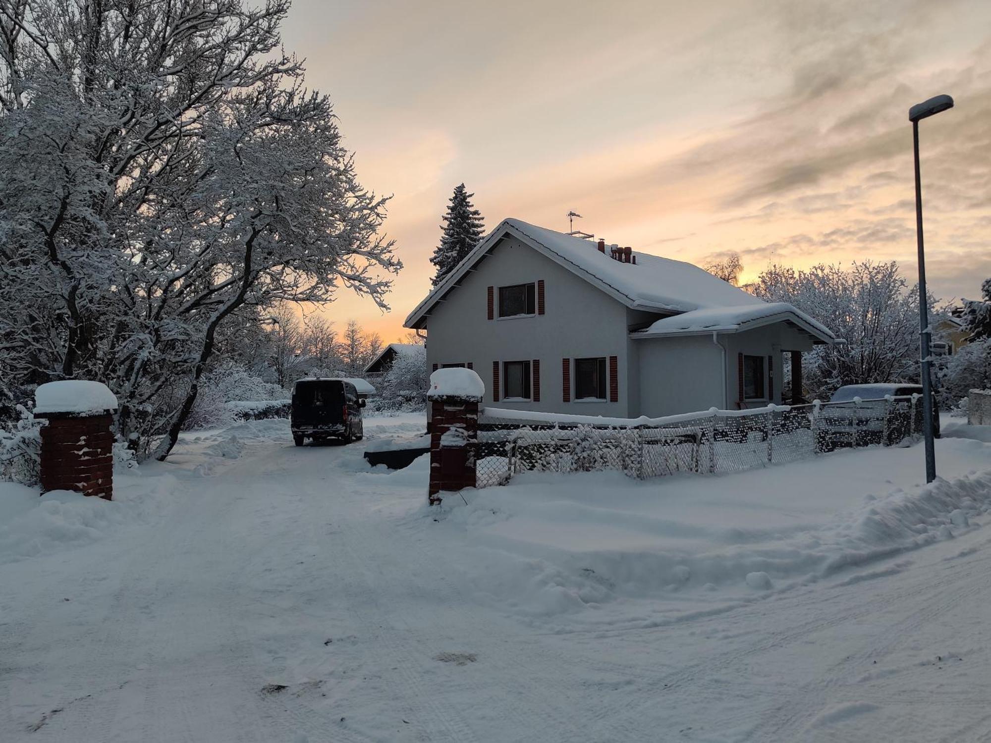 Nina'S Guesthouse, Jaemsae City,160 M2 Buitenkant foto
