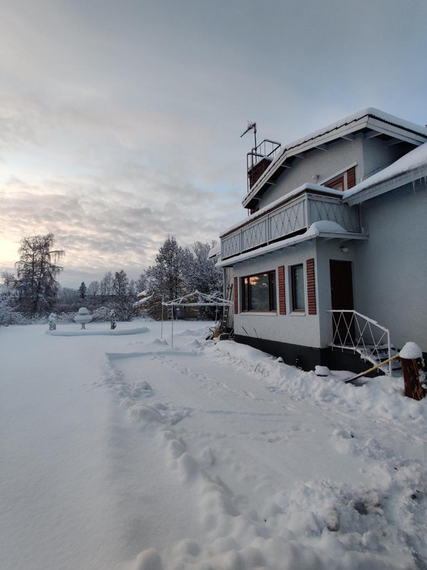 Nina'S Guesthouse, Jaemsae City,160 M2 Buitenkant foto